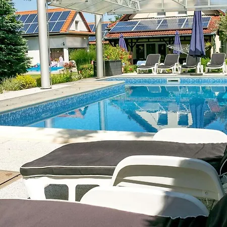 With Pool Comfortable 펜션 시오포크